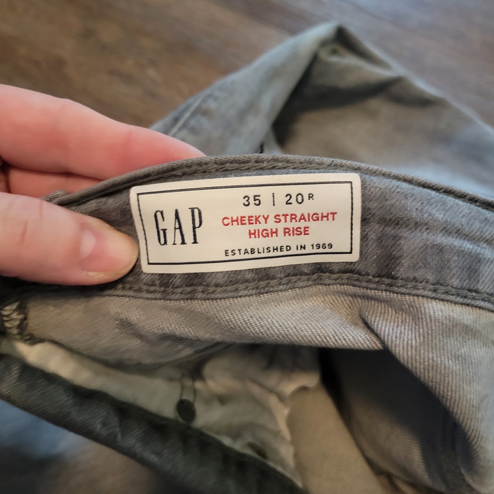 GAP High Rise Cheeky Straight Jeans - Gray